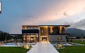 Mirabilis Boutique Hotel